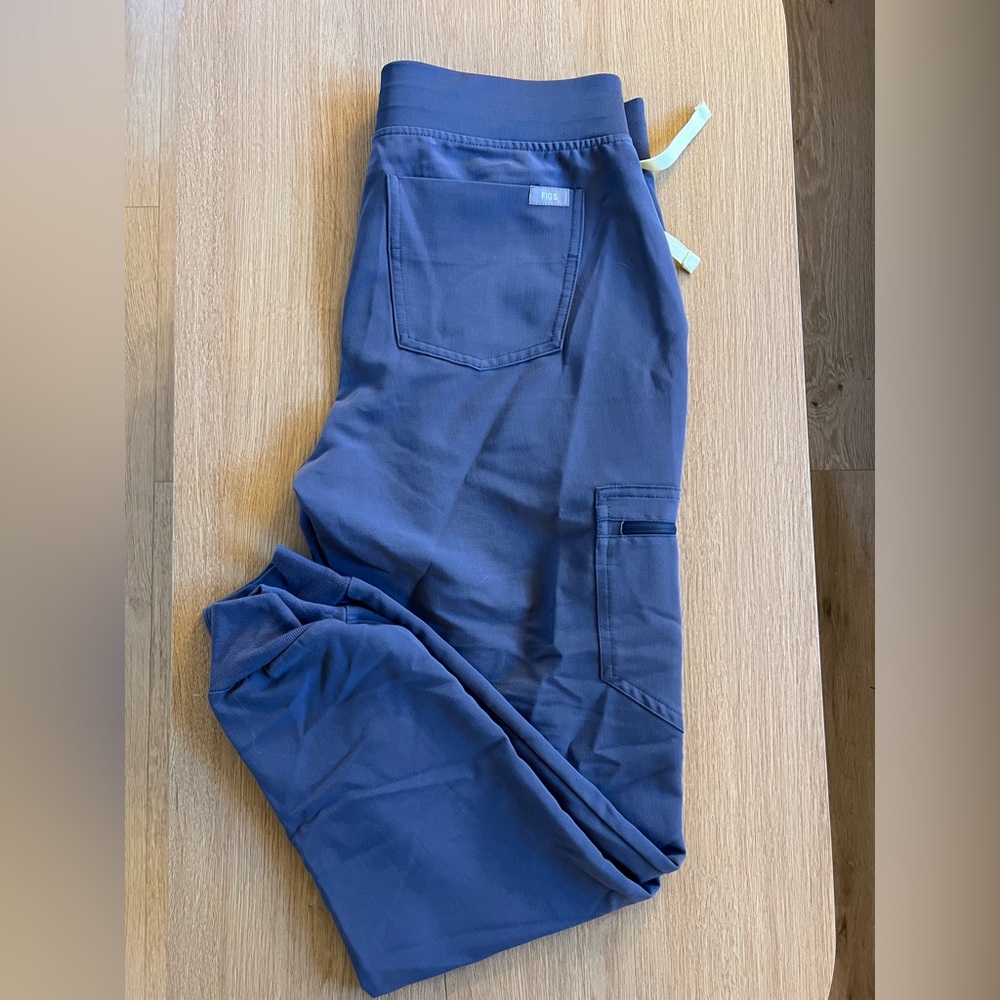 FIGS Mauve Zamora Joggers in size Small Regular - Picture 10 of 12